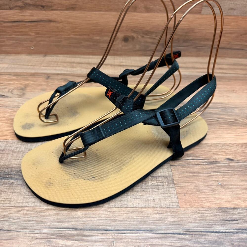 Earth Runners Cirdadian Sandals women Size 7 Vibram